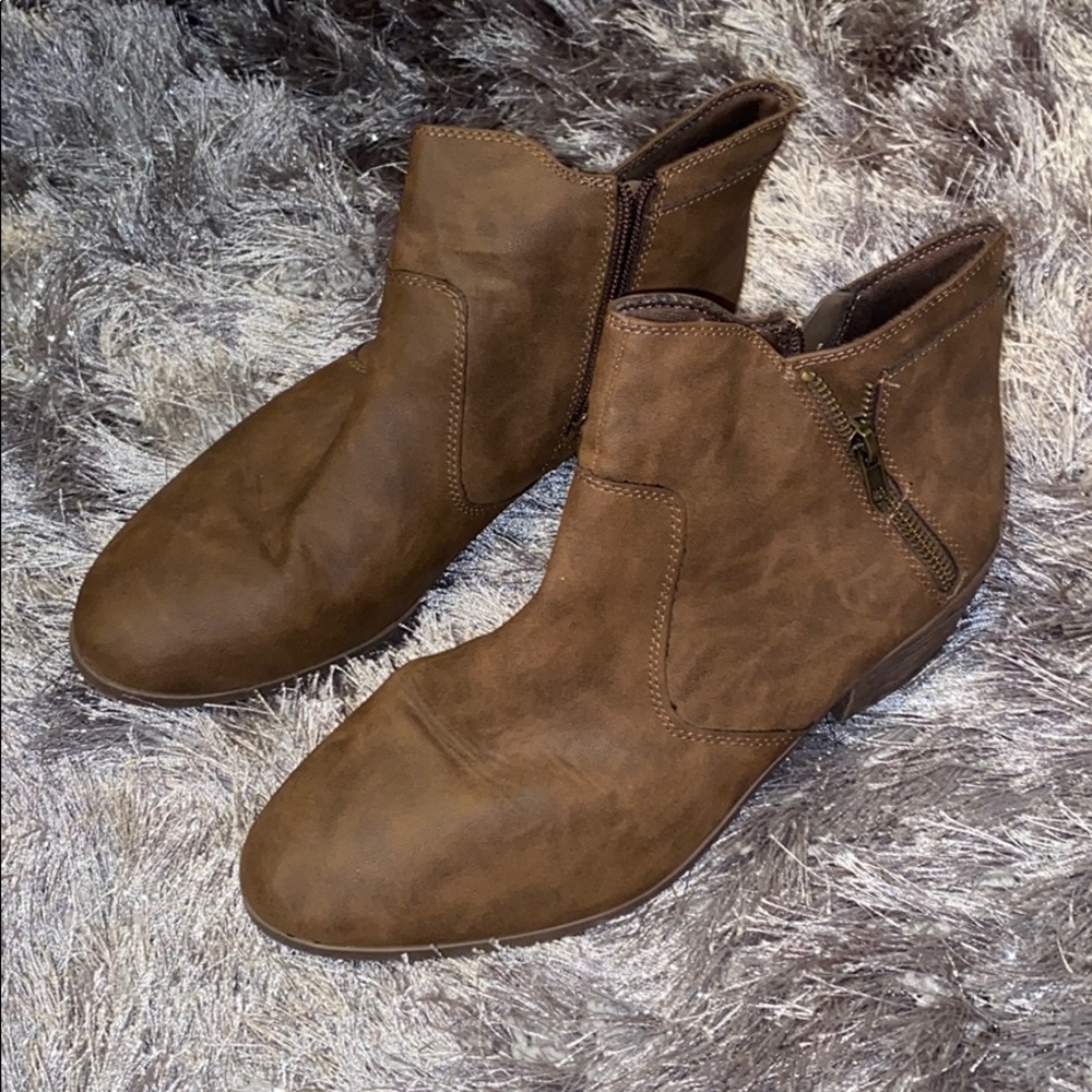 Ankle boots
